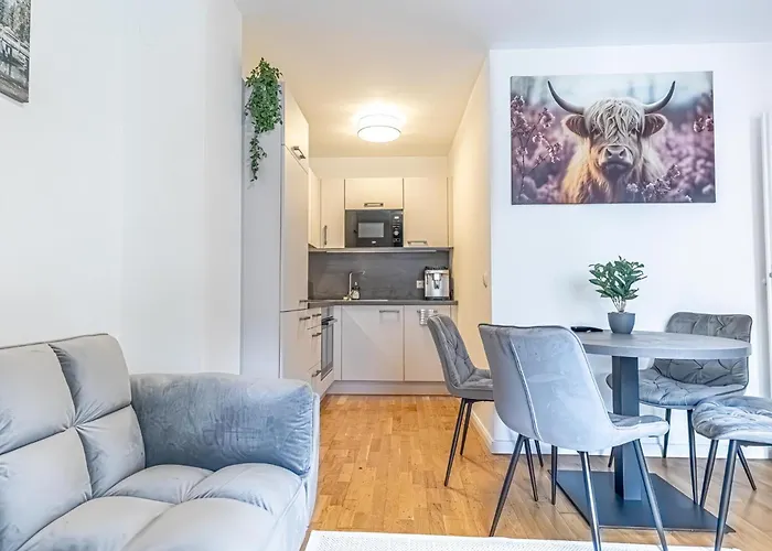 9-min To Center, Comfy 1br And 1lr With Balcony Daire Viyana