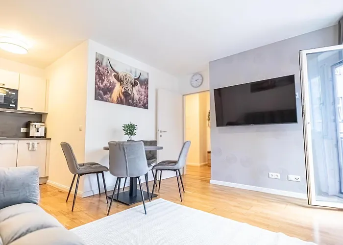 9-min To Center, Comfy 1br And 1lr With Balcony Daire Viyana
